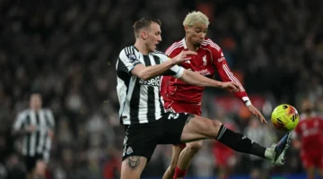 إنجاز تاريخي.. إيكيتيكي يعادل رقم أسطورة ليفربول خلال مواجهة نيوكاسل بالدوري الإنجليزي